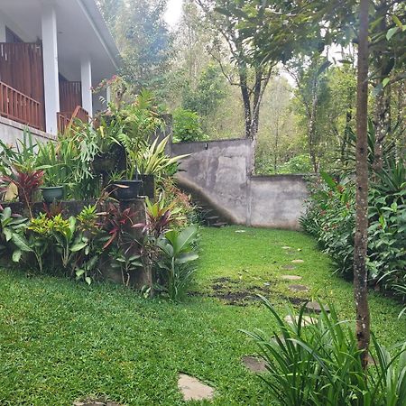 Apartamento Umah Yugadi Bali Munduk Exterior foto