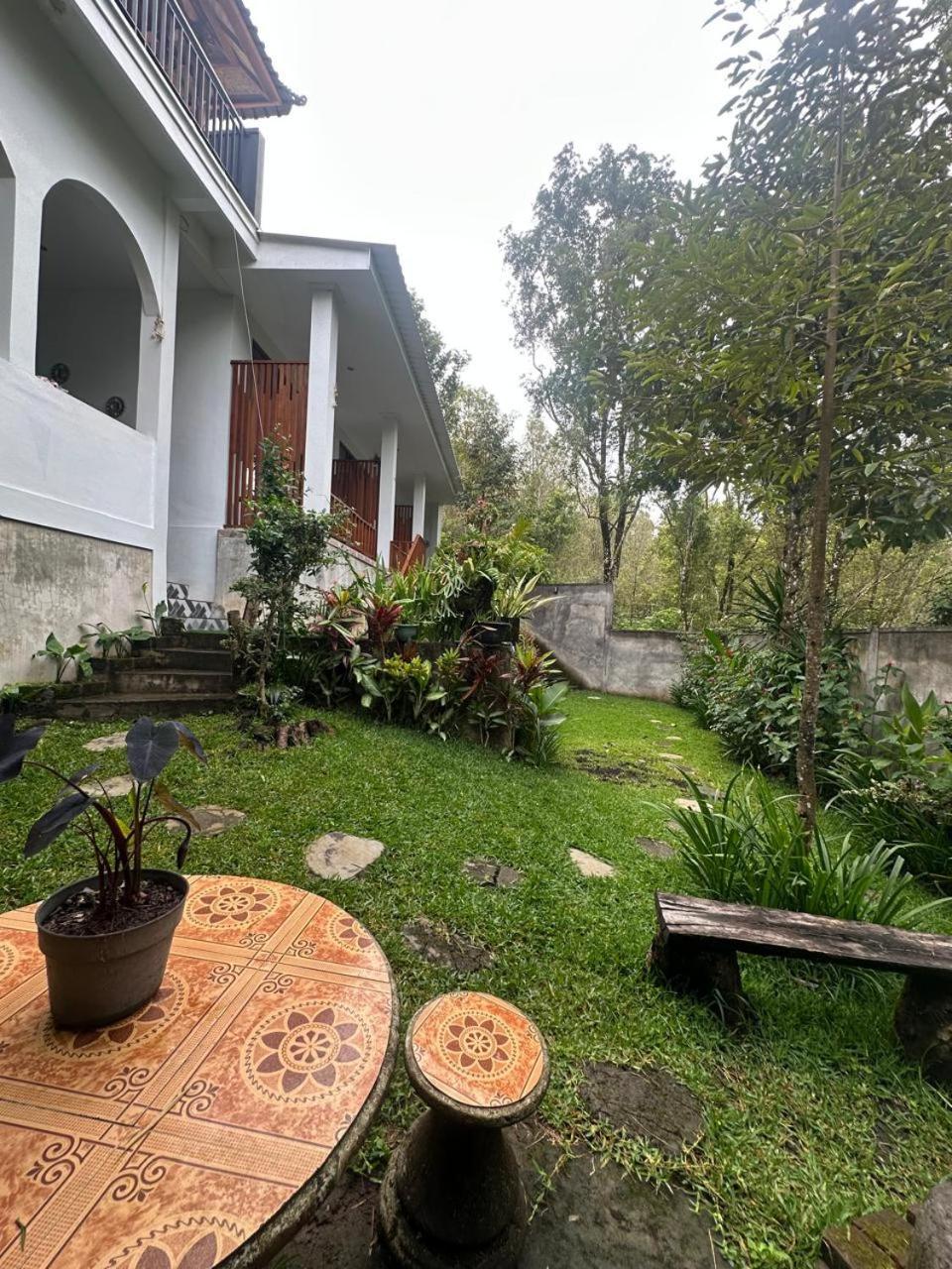 Apartamento Umah Yugadi Bali Munduk Exterior foto