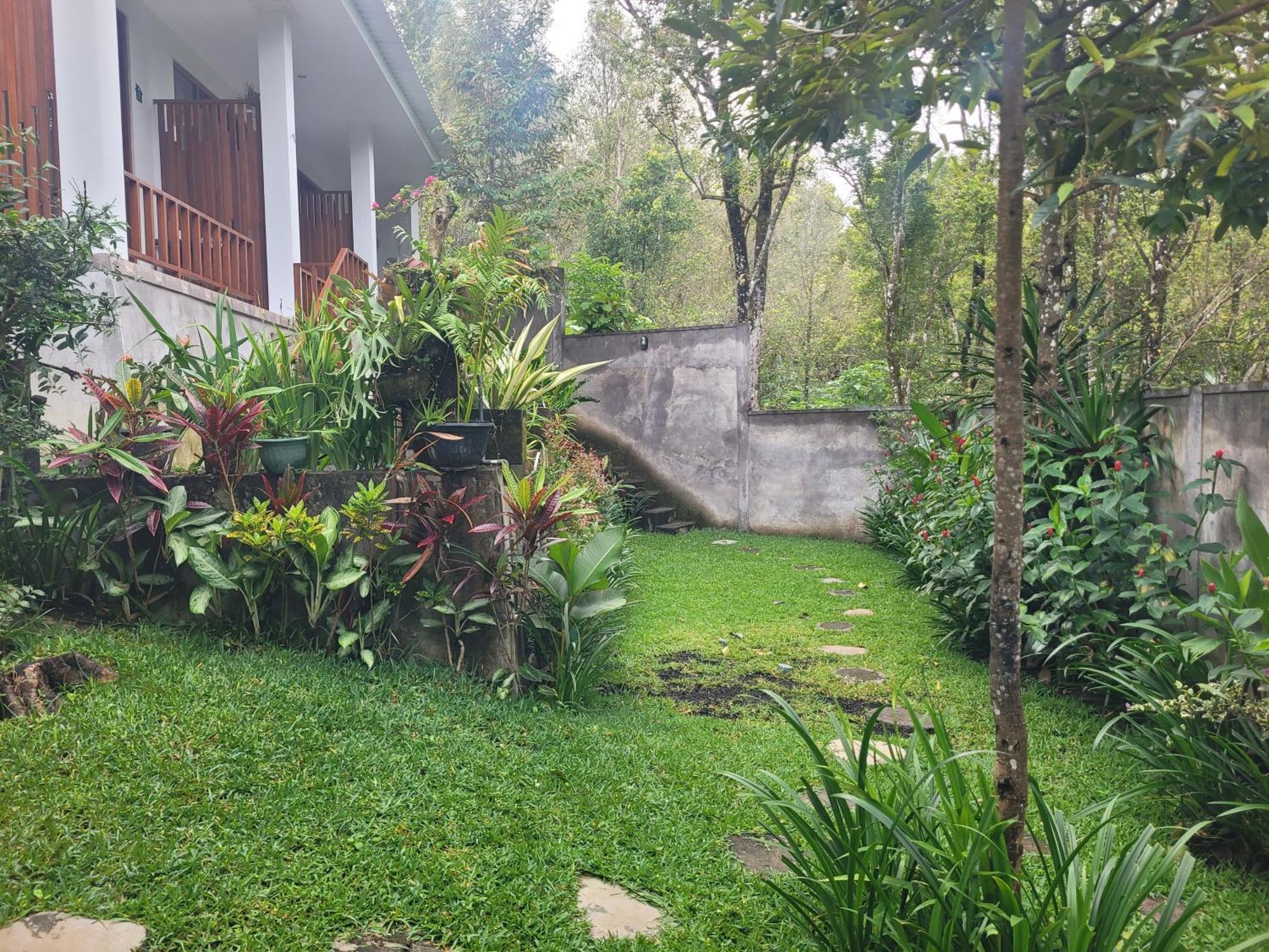 Apartamento Umah Yugadi Bali Munduk Exterior foto